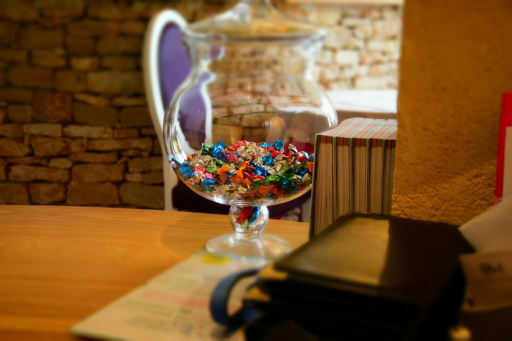 Hotel Le Petit Relais Calès Zewnętrze zdjęcie