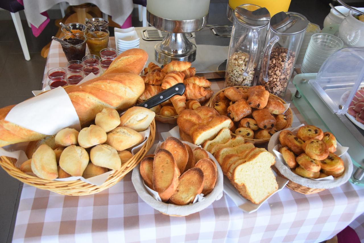 Hotel Le Petit Relais Calès Zewnętrze zdjęcie